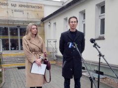 „W Gdańsku pogrzeb kosztuje najwięcej w Polsce”. Kacper Płażyński skarży miasto do sądu