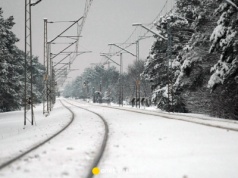 Intensywne opady śniegu na północy Polski. PKP Intercity wydało alert dla maszynistów