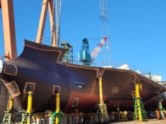 Położono stępkę pod pływający terminal FSRU