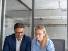 Explainer video i animacja 3d dla firm – jak wspiera/skraca proces sprzedaży.