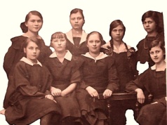 Cienka nić pamięci: głos pokolenia wojny w szumie facebookowych czasów