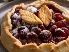 Rustykalne mini tarty z wiśniami. Bez foremek, ale jeszcze lepsze - z przepisu Karoliny Stolarskiej-Bigos