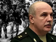 Makarewicz, otwieraj! Kto tam? Delta Force…