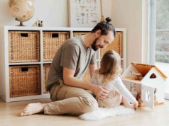 Nie chodzi tylko o ojców. Urlop ojcowski realnie odciąża matki