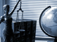 Nie powiedział, kto jechał jego autem i nie ustąpił pieszemu. Ukarany przez sąd