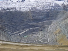 Tam nawet oddychać jest trudno. W Chinach maszyny zaczynają wydobywać surowce bez udziału ludzi