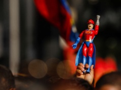 Atak USA na Wenezuelę, Maduro stanie przed sądem. A co dalej? 5 ważnych tematów na dziś