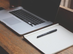 Polacy nie chcą krótszego tygodnia pracy. Większość jest na 