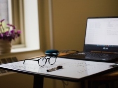 Jak rozliczać podatek za kursy językowe? Szkoła robiła to źle