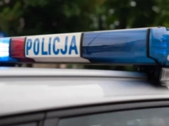 Kierowca zatrzymał pijanego mężczyznę, który spowodował kolizję i wjechał w latarnię