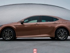 Najbardziej znany mechanik na świecie kupił swoje pierwsze nowe auto w życiu. Jak się tłumaczy?