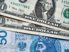 Dolar mocniejszy po przewrocie w Wenezueli. Co ze złotym?