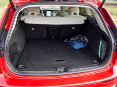 Rodzinne Volvo z rocznika 2026 w cenie chińskich hybryd plug-in. Rynek się zmienia