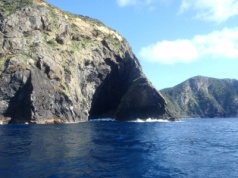 Niezamieszkane i tajemnicze. Zobacz, gdzie leżą i z czego słyną Wyspy Trzech Króli