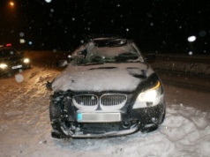 Policja poszukuje kierowcy BMW! Zbiegł po nocnym wypadku na Sądecczyźnie