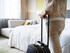 To często najbrudniejsze przedmioty w hotelach. Ekspert ostrzega: Zakażenia bakteryjne lub grzybicze