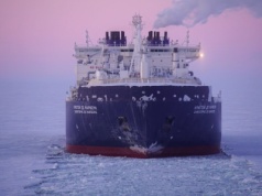 Pogoda dołączyła do sankcji na Rosję. Gruby lód zatrzymuje transport LNG