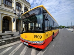 Zgroza! Dzieci nie mają jak dojechać na zajęcia sportowe. Robert Lewandowski: „Dobrze wiem jakie to trudne”