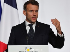 Emmanuel Macron chce wysłać wojsko do Ukrainy. "Siły zabezpieczające"