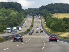 Czy można dostać mandat za powolną jazdę? Sprawdzamy!