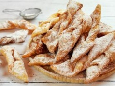 Sekret siostry Anastazji na udane faworki. Wyjdą niewiarygodnie kruche i chrupiące