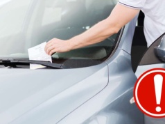 Uwaga kierowcy: W Niemczech grożą wysokie kary za brak tej naklejki