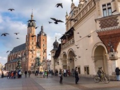 Grupowe zwolnienia w Krakowie. Pracę straciło prawie 3 tys. osób