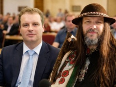 „Jak uratować Polską przedsiębiorczość?”. Głośne spotkanie z Sebastianem Pitoniem i Jackiem Wilkiem w Nowym Sączu