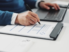 Nie tylko szeregowi pracownicy. Płatne nadgodziny również dla kierowników