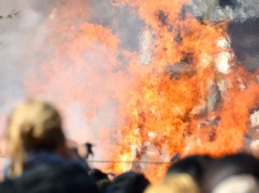 Ukraina uderzyła w rosyjski wojskowy magazyn ropy. Ogromny pożar