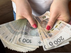 Nie miała auta, ale dostała 16 tys. zł kary. Urząd zaproponował jej... raty. Absurd