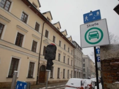 Krakowski „ruch oporu” przeciwko Strefie Czystego Transportu masowo kradnie i niszczy znaki