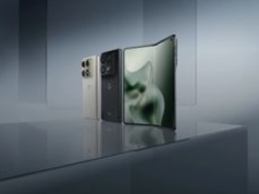 Ten smartfon może poważnie zagrozić Samsungowi i Google. Motorola pokazała Razr Fold