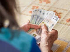 Prawie 6700 zł dodatku do emerytury od marca. Duże pieniądze dla konkretnych roczników