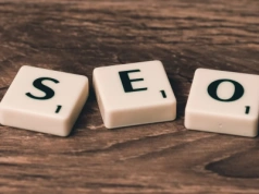 Jak AI pomaga budować strategię treści „od zera” – od researchu po gotowy plan publikacji