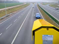 Już działają! Uruchomili aż trzy nowe odcinkowe pomiary prędkości i fotoradar