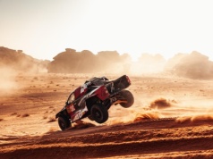 Rajd Dakar 2026. Trwa etap maratoński. Marek Goczał i Maciej Marton na podium
