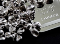 Dziwne ruchy srebra. Rekordowy rajd tego kruszcu trwa, ale jest coraz więcej obaw – i niewiadomych