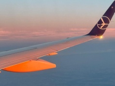 Lotnictwo w 2025 roku – 10 katastrof i 418 ofiar, ale latanie coraz bezpieczniejsze