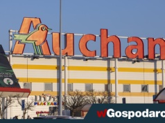 Auchan wyprzedaje sklepy. Francuzi mają już kupca