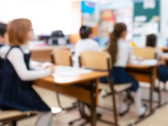 MEN zwleka, uczniowie czekają. Spór o prawa w szkołach