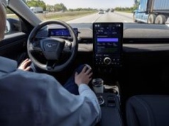 Ford wprowadzi autonomiczną jazdę poziomu 3 w 2028 roku