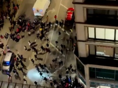 Chicagowscy radni opowiadają się za zmianą uprawnień policji w sprawie godziny policyjnej dla nastolatków