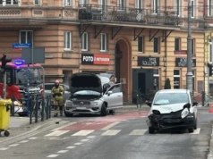Groźnie wyglądający wypadek na pl. Bema. Duże utrudnienia w ruchu