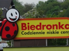 Właściciel Biedronki rezygnuje. Do końca kwietnia likwiduje biznes