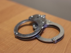 Uciekali z łupem, ale zostawili policji swoją tożsamość. Złodziejski duet zgubił dokumenty na miejscu kradzieży