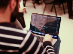 Czy użytkownik Linuxa może polubić komputer Apple? Praktyczne spojrzenie na sprzęt z macOS