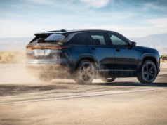 Jeep pokazał nowy model. Amerykański Sen jest radyjkiem na baterie