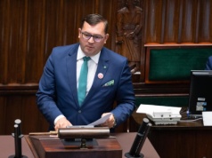 Gnojówka wylana pod domem ministra. Wiadomo, kim jest sprawca