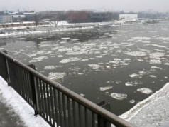 Fala mrozów w Polsce. W weekend opady śniegu i zamiecie